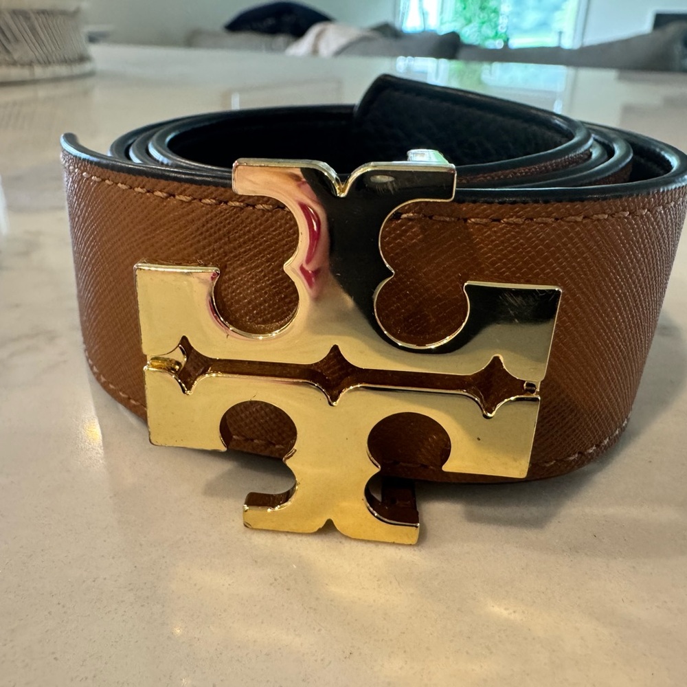Tory Burch 1.5” Reversible Black/Tan Belt with Gold Logo